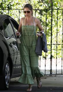 Rebecca Gayheart feet photo thumbnail