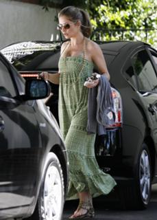 Rebecca Gayheart feet photo thumbnail