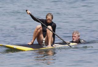 Rebecca Gayheart feet photo thumbnail