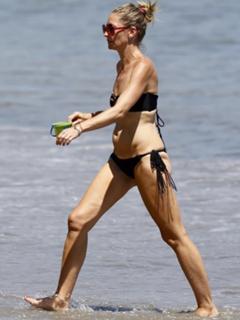 Rebecca Gayheart feet photo thumbnail