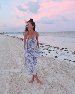 Rebecca Gayheart feet photo thumbnail