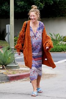 Rebecca Gayheart feet photo thumbnail