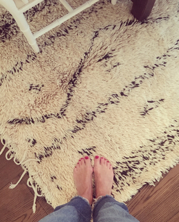 Rebecca Gayheart feet photo thumbnail