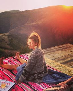 Rebecca Gayheart feet photo thumbnail