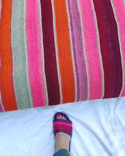 Rebecca Gayheart feet photo thumbnail