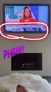 Rebecca Gayheart feet photo thumbnail