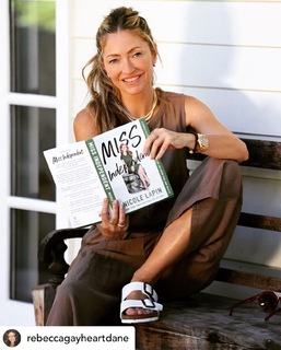 Rebecca Gayheart feet photo thumbnail