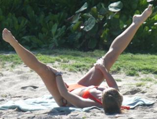 Rebecca Gayheart feet photo thumbnail