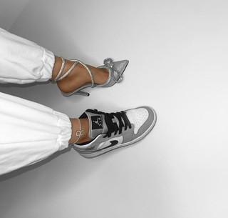 Rebecca Ghaderi feet photo 14