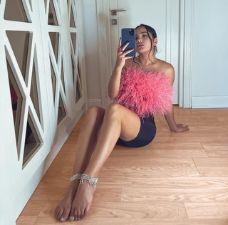 Rebecca Ghaderi feet photo 3