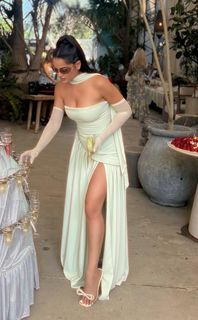 Rebecca Ghaderi feet photo 20