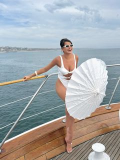 Rebecca Ghaderi feet photo 1