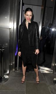 Rebecca Hall feet photo thumbnail