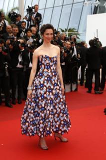 Rebecca Hall feet photo thumbnail