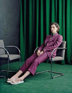 Rebecca Hall feet photo thumbnail