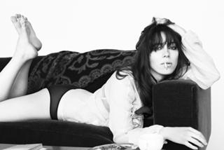 Rebecca Hall feet photo thumbnail