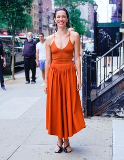 Rebecca Hall feet photo thumbnail