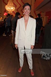 Rebecca Hall feet photo thumbnail