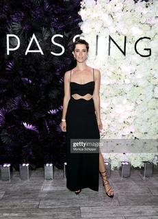 Rebecca Hall feet photo thumbnail