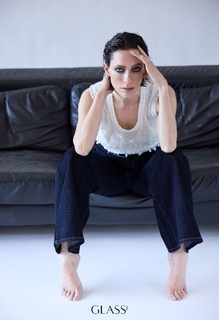 Rebecca Hall feet photo thumbnail