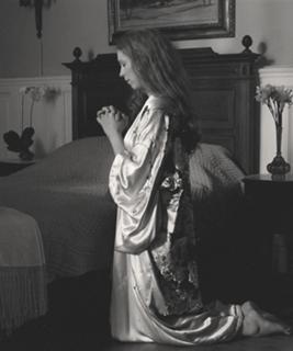 Rebecca Hall feet photo thumbnail