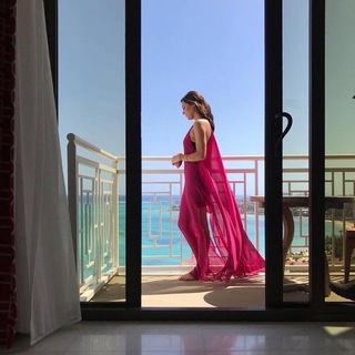 Rebecca Kufrin feet photo 6