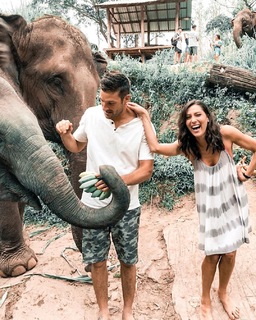Rebecca Kufrin feet photo 17