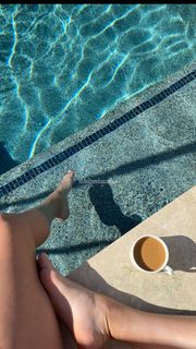 Rebecca Kufrin feet photo 7