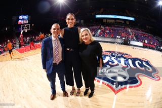 Rebecca Lobo feet photo 4