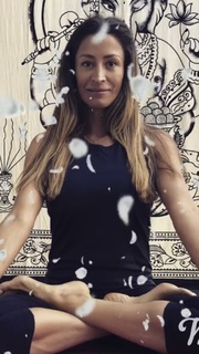 Rebecca Loos feet photo thumbnail
