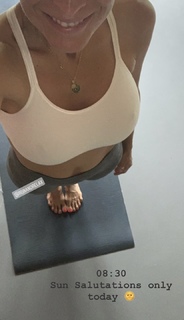 Rebecca Loos feet photo thumbnail