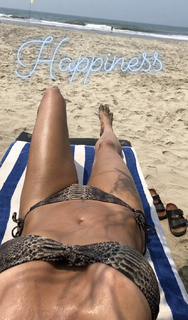 Rebecca Loos feet photo thumbnail