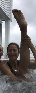 Rebecca Loos feet photo thumbnail