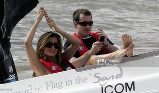Rebecca Loos feet photo thumbnail