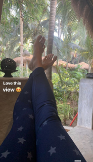 Rebecca Loos feet photo thumbnail
