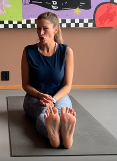 Rebecca Loos feet photo thumbnail