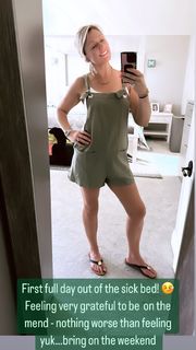 Rebecca Lowe feet photo 5