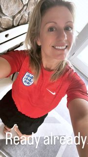 Rebecca Lowe feet photo 18