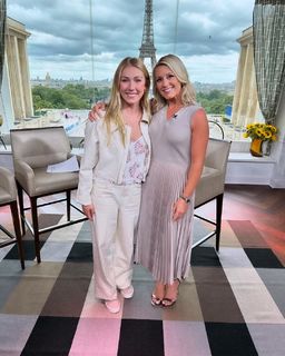 Rebecca Lowe feet photo 20