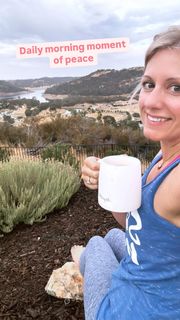 Rebecca Lowe feet photo 17