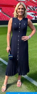 Rebecca Lowe feet photo 7