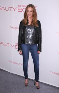 Rebecca Mader feet photo 12