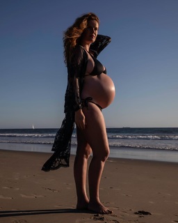 Rebecca Mader feet photo 15