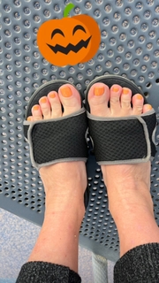 Rebecca Mader feet photo 8