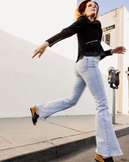 Rebecca Mader feet photo 3