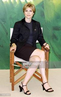 Rebecca Pidgeon feet photo 8