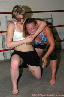 Rebecca Quin feet photo thumbnail