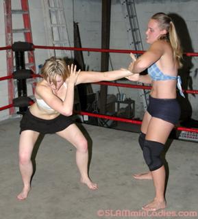 Rebecca Quin feet photo thumbnail