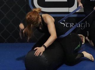 Rebecca Quin feet photo thumbnail