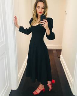 Rebecca Rittenhouse feet photo 5